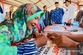 Kemensos RI serahkan Jadup korban bencana Donggala Rp1,2 M