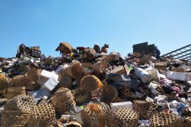 Mengelola sampah di daerah wisata ala Gili Eco Trust