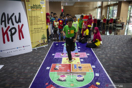 Menumbuhkan nilai-nilai antikorupsi sejak usia dini, bagian pendidikan masyarakat