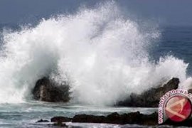 Mahasiswa USU tewas dihempas ombak saat selfie di Aceh Selatan