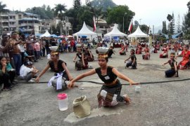 Pagelaran Pesona Budaya Batak di Parapat sukses