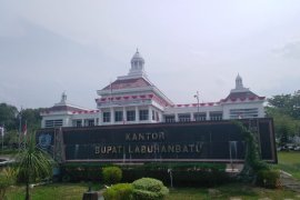 Informasi pembangunan Pemerintah Kabupaten Labuhanbatu semakin transparan