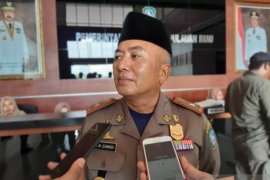 Kakansatpol PP Kepri bantah perintahkan calo rekrut THL