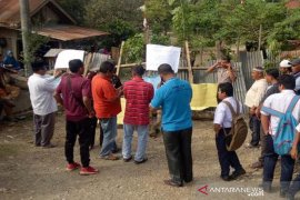 Warga di Aceh Utara blokir jalan bentuk protes ke pemerintah