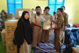 DLH Paser Berikan 1.000 Tumbler Kepada Kafilah MTQ
