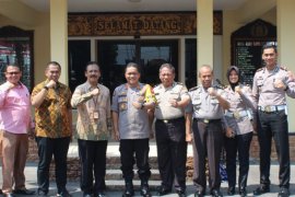 Tim Evaluator Kemenpan RB  kunjungi unit pelayanan Polres Madiun Kota