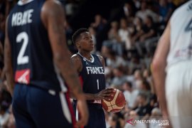 Prancis pilih penggawa pertahanan berpengalaman