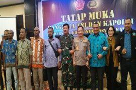 Panglima TNI dan Kapolri lakukan pertemuan tertutup dengan tokoh Papua