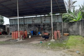 Empat tersangka pengoplos gas elpiji ditangkap