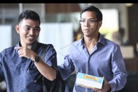 KPK perksa anak Setya Novanto