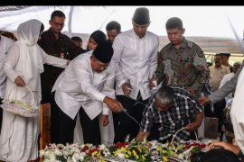 Pemakaman ibunda SBY
