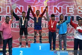Lifter remaja Malaysia juarai nomor 55kg youth putra