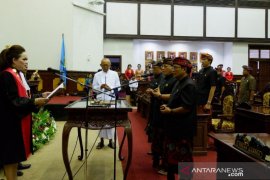 Pimpinan DPRD Kabupaten Gianyar diambil sumpah jabatan