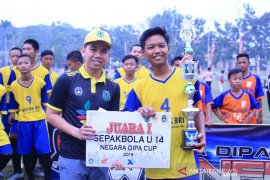 Almien tutup Turnamen Negara Dipa Cup U14
