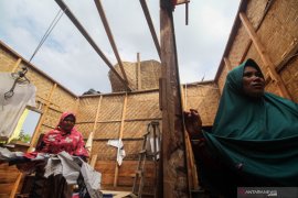 Angin puting beliung terjang Bener Meriah, jumlah rumah warga yang rusak bertambah