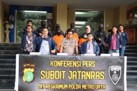 Kasus istri bunuh suami, tiga buronan sembunyi di kebun kopi
