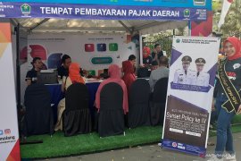 Stan BP2D Kota Malang diserbu ratusan warga