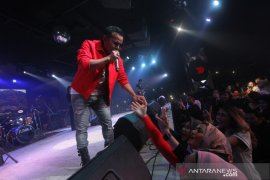 Judika Hibur Pengunjung Nashville Pub&Cafe