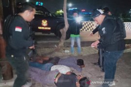 Polres Metro Jakbar bekuk dua jambret bersenjata tajam