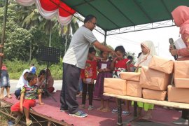 Ratusan warga Kelurahan Sinarbaru ikuti lomba tradisional HUT ke-74 RI