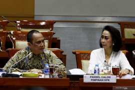 Presiden diminta tidak tergesa terbitkan Perppu KPK