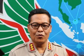 Alami gangguan jiwa, putra Elvy Sukaesih batal diamankan polisi