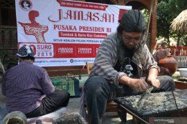 Jamasan pusaka Presiden Soekarno
