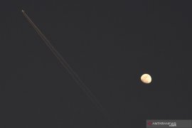 Tarif pesawat bakal naik, Pengamat: daya beli masyarakat masih lemah