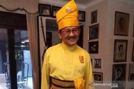 Mengenang Almarhum BJ Habibie "kepincut" baju melayu di Riau