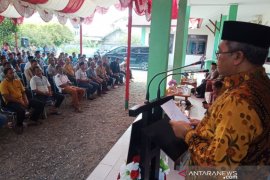 Bupati Aceh Barat pimpin doa bersama untuk Presiden  BJ Habibie