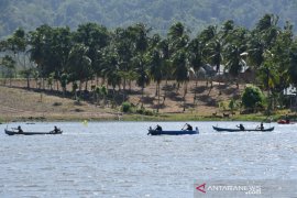 Korem 133 gelar lomba perahu di Danau Perintis