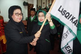 Mutiarni Yusriansyah Syarkawii dilantik Jadi Ketua LASQI Paser