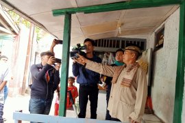 Pesanan rokok tidak ada, putra Elvy mengamuk di warung bawa pedang samurai