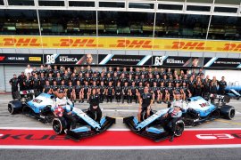 Mercedes pasok mesin ke Williams hingga 2025