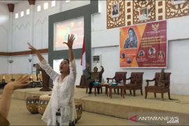 Ayu Laksmi ingin inspirasi perempuan dengan tembangnya