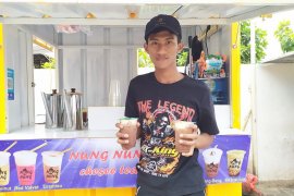 Peluang usaha baru berupa minuman kekinian "cheese tea"