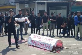 SKAK Jember tolak revisi UU KPK (Video)