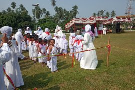 Ribuan murid PAUD dan TK di Lubukbasung Agam ikuti manasik haji