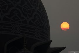 Malaysia izinkan WNA sholat di masjid per 1 September