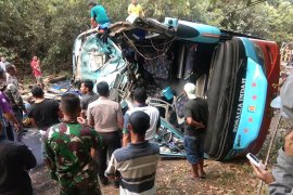 Kronologi tergulingnya bus Rosalia Indah