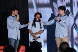 Dude Herlino:  Artis juga peduli kemanusiaan