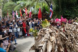 Peserta WFC Summit 2019 meninjau Sekar Bumi Farm di Gianyar