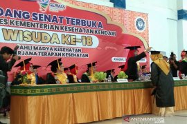 Poltekkes Kemenkes Kendari mewisuda 623 mahasiswa