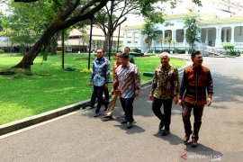 Pimpinan DPR RI bertemu Presiden Jokowi di Istana Merdeka Jakarta