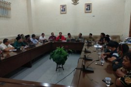 Pimpinan dewan komitmen selesaikan konflik lahan di Jambi