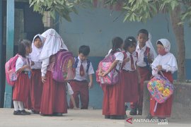 Dinas Pendidikan Kota Palembang liburkan siswa sekolah Page 2 Small