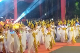 Malam puncak Harjad ke-493 Kota Banjarmasin meriah "dipenuhi" penari