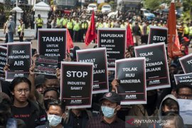 Aksi Tolak Uu Bermasalah