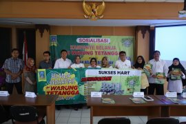 Kampanye "Belanja di Warung Tetangga", Sleman beri hadiah ke pembeli