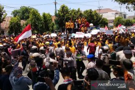 Mahasiswa Sumenep tolak perubahan UU KPK